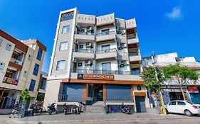Hotel Bungalow 18